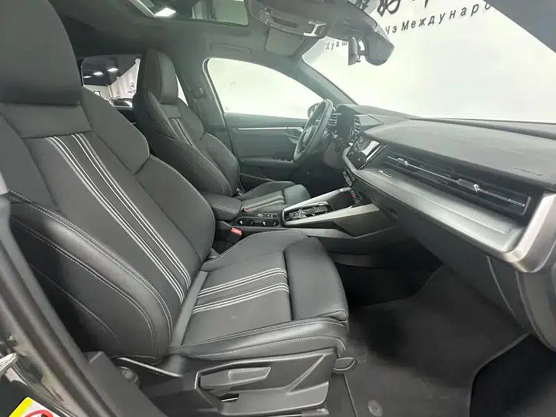 Audi A3 2023 Facelift Sportback 35 TFSI Fashion Sporty Model — миниатюра 27
