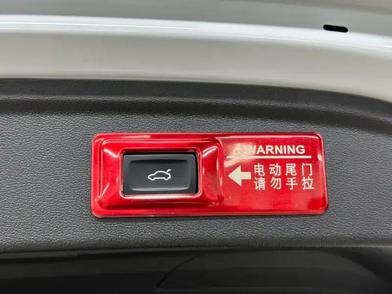 Audi A3 2023 Facelift Sportback 35 TFSI Progressive Sport — миниатюра 12