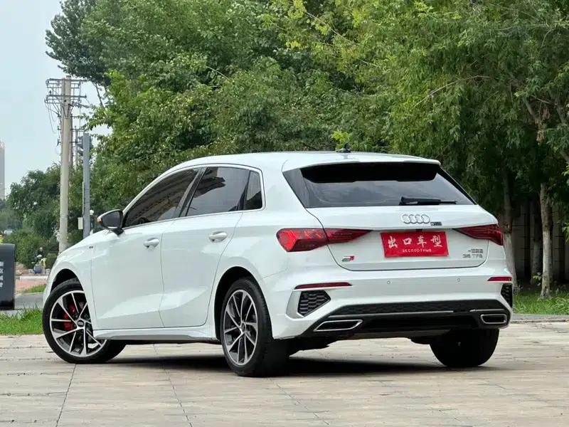 Audi A3 2023 Facelift Sportback 35 TFSI Progressive Sport — миниатюра 4
