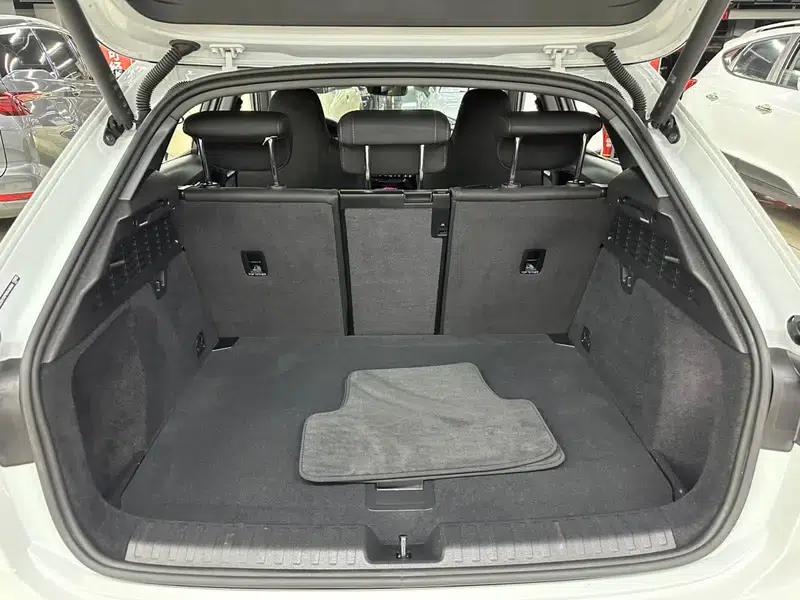 Audi A3 2023 Facelift Sportback 35 TFSI Progressive Sport — миниатюра 31