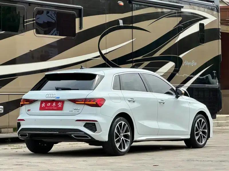 Audi A3 2023 Facelift Sportback 35 TFSI Progressive Sport — миниатюра 6