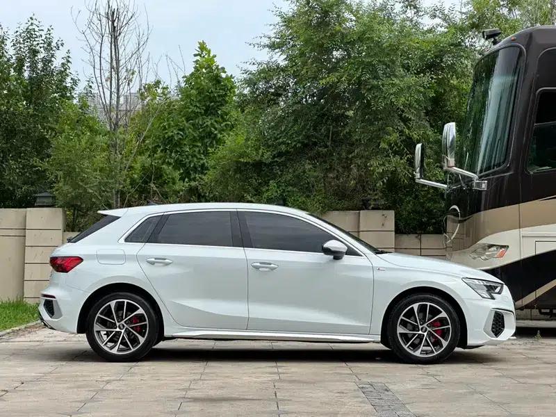 Audi A3 2023 Facelift Sportback 35 TFSI Progressive Sport — миниатюра 7