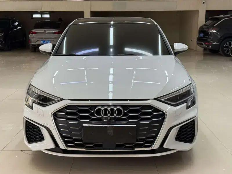 Audi A3 2023 Sportback 35 TFSI Fashion Sport — миниатюра 2