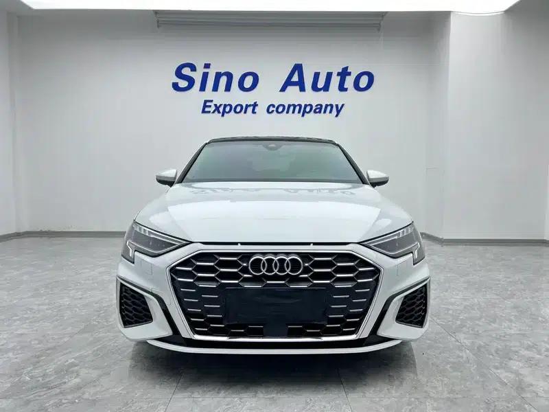Audi A3 2023 Facelift Sportback 35 TFSI Fashion Sporty Model — миниатюра 2