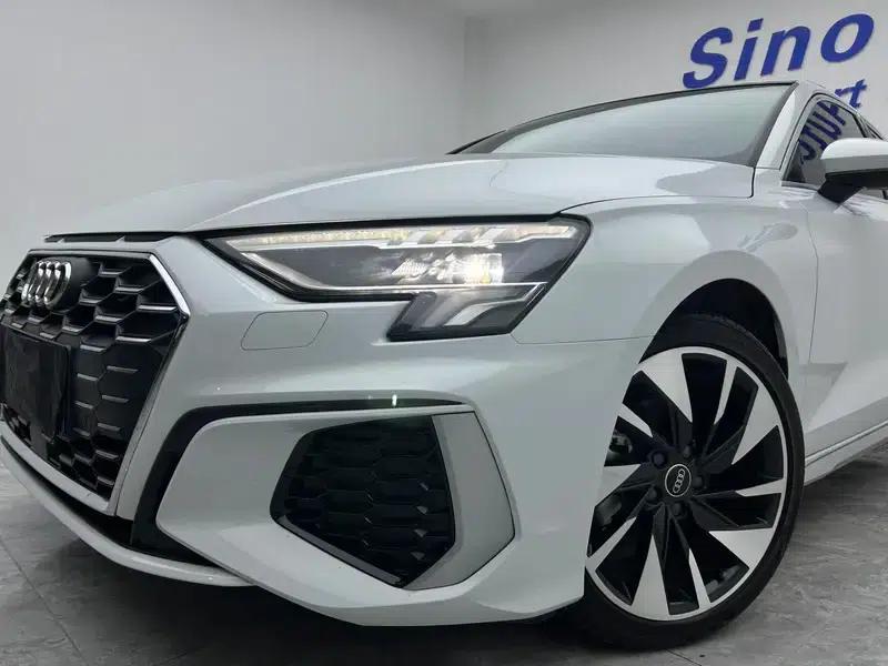 Audi A3 2023 Facelift Sportback 35 TFSI Fashion Sporty Model — миниатюра 13