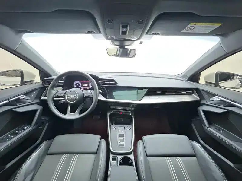 Audi A3 2023 Facelift Sportback 35 TFSI Fashion Sporty Model — миниатюра 14