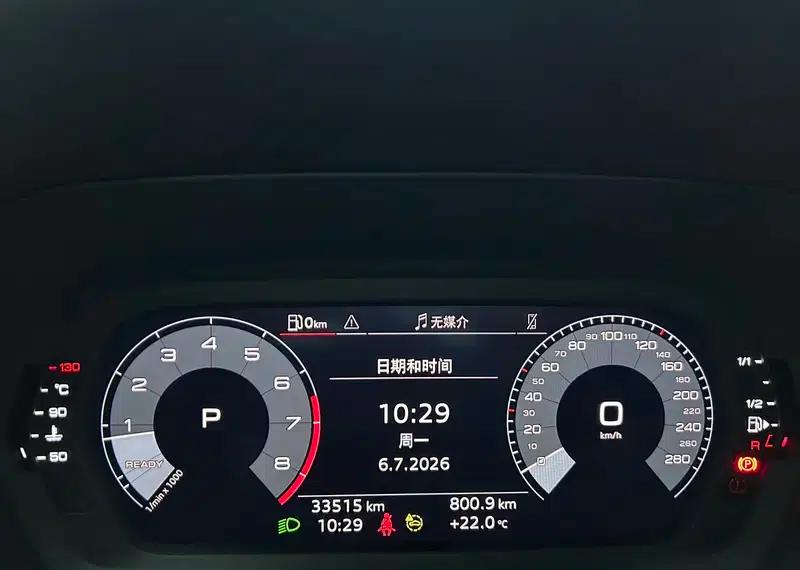 Audi A3 2023 Facelift Sportback 35 TFSI Fashion Sporty Model — миниатюра 15