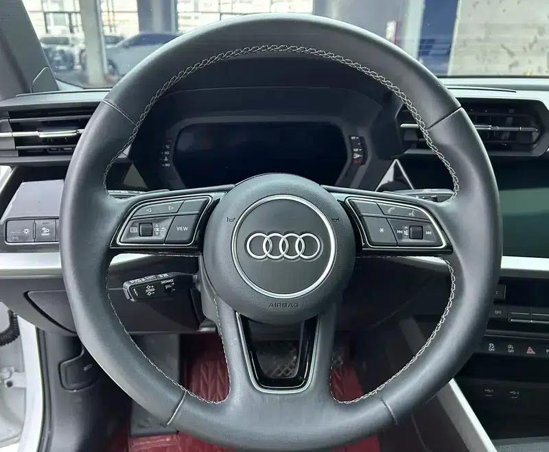 Audi A3 2023 Facelift Sportback 35 TFSI Fashion Sporty Model — миниатюра 16