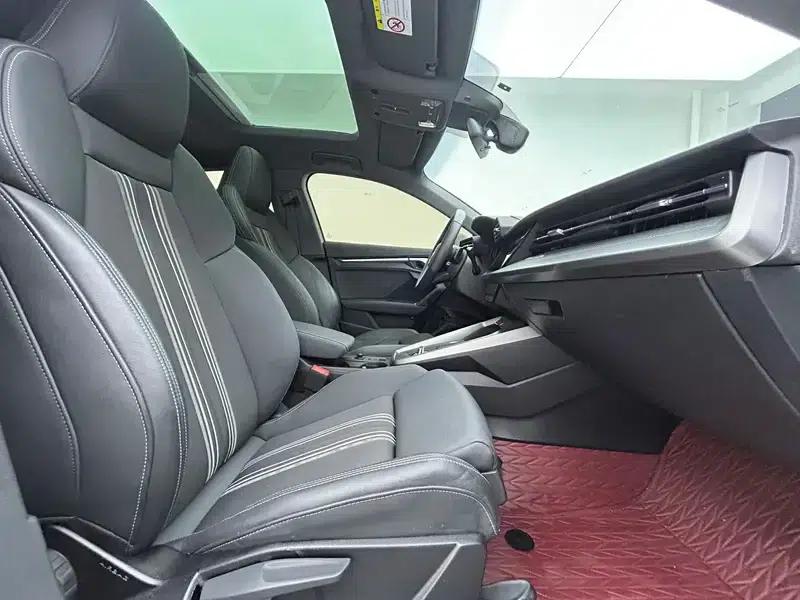 Audi A3 2023 Facelift Sportback 35 TFSI Fashion Sporty Model — миниатюра 18