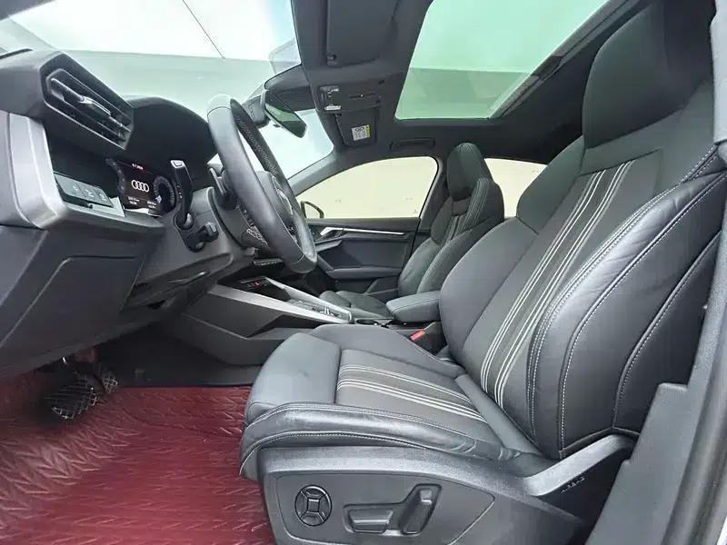 Audi A3 2023 Facelift Sportback 35 TFSI Fashion Sporty Model — миниатюра 20
