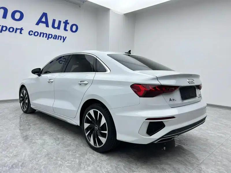 Audi A3 2023 Facelift Sportback 35 TFSI Fashion Sporty Model — миниатюра 4