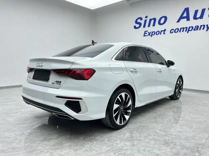 Audi A3 2023 Facelift Sportback 35 TFSI Fashion Sporty Model — миниатюра 6