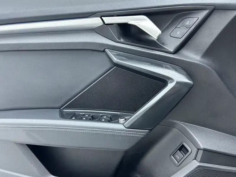 Audi A3 2023 Facelift Sportback 35 TFSI Fashion Sporty Model — миниатюра 8