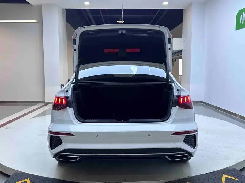 Audi A3 2023 Facelift A3L Limousine 35 TFSI Sporty Edition — миниатюра 23
