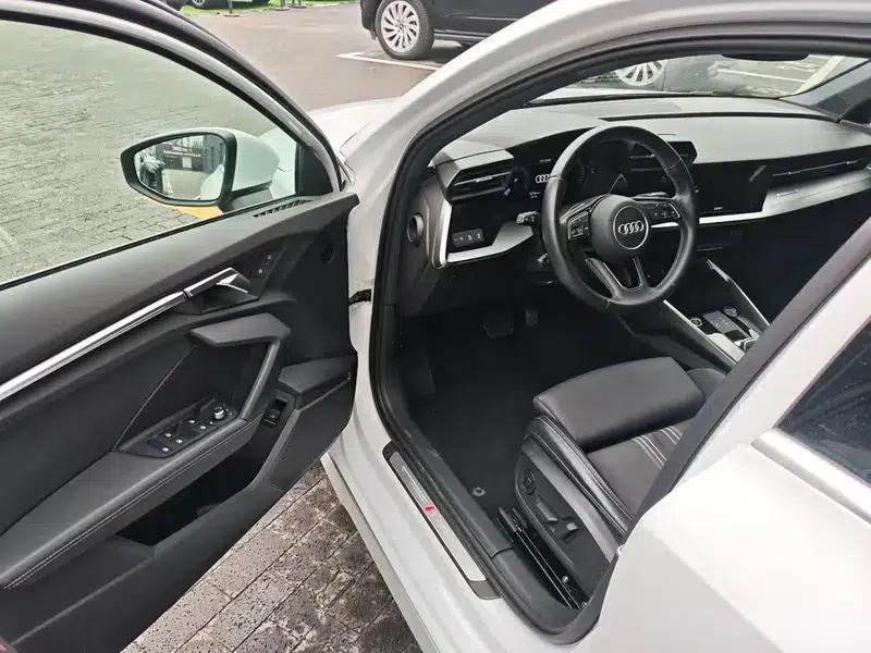 2024 Audi A3 A3L Limousine 35 TFSI Fashion Sport — миниатюра 5