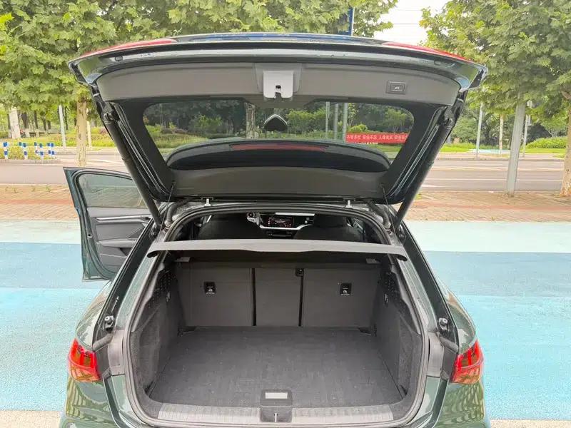 Audi A3 2023 Facelift Sportback 35 TFSI Fashion Sporty Model — миниатюра 18