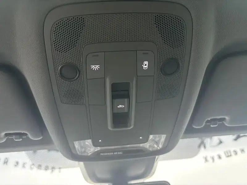 Audi A3 2023 Facelift Sportback 35 TFSI Fashion Sporty Model — миниатюра 12