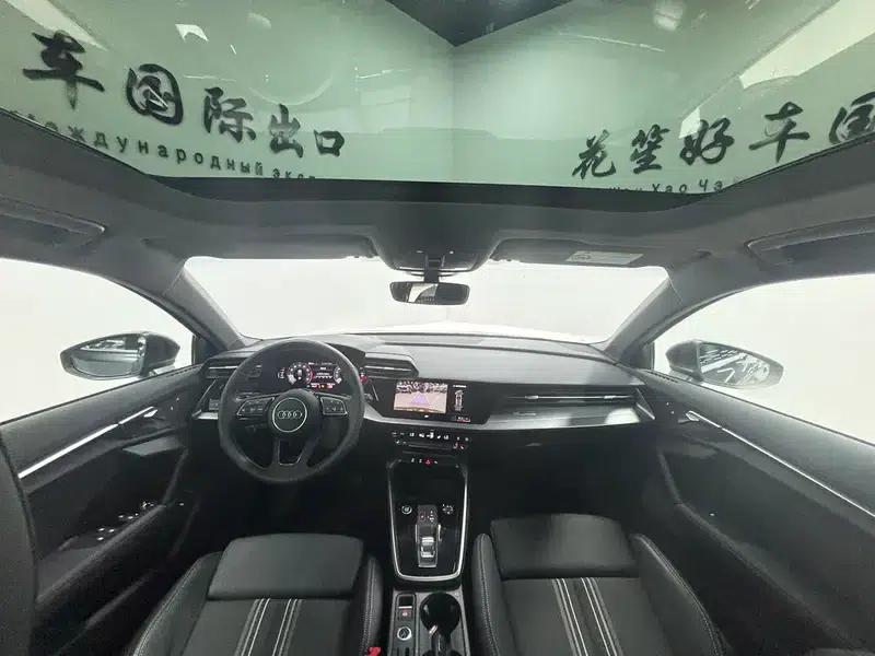 Audi A3 2023 Facelift Sportback 35 TFSI Fashion Sporty Model — миниатюра 17
