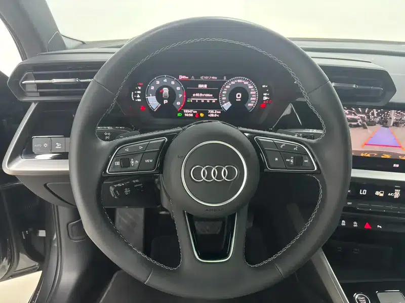Audi A3 2023 Facelift Sportback 35 TFSI Fashion Sporty Model — миниатюра 19
