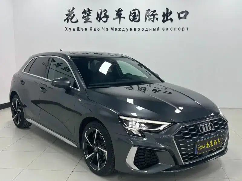 Audi A3 2023 Facelift Sportback 35 TFSI Fashion Sporty Model — миниатюра 3