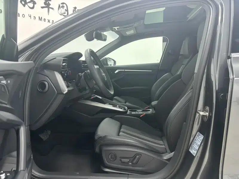 Audi A3 2023 Facelift Sportback 35 TFSI Fashion Sporty Model — миниатюра 22