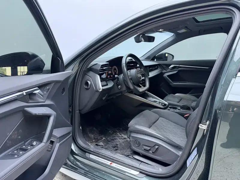 Audi A3 2023 Facelift A3L Limousine 35 TFSI Luxury Sport — миниатюра 14