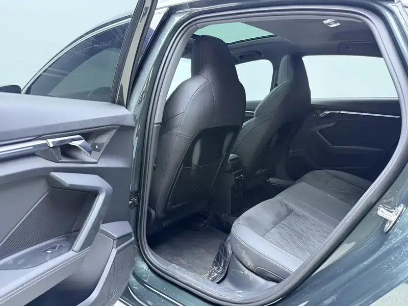 Audi A3 2023 Facelift A3L Limousine 35 TFSI Luxury Sport — миниатюра 17