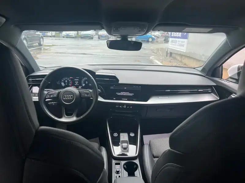 Audi A3 2022 Sportback 35 TFSI Progressive Sport — миниатюра 7