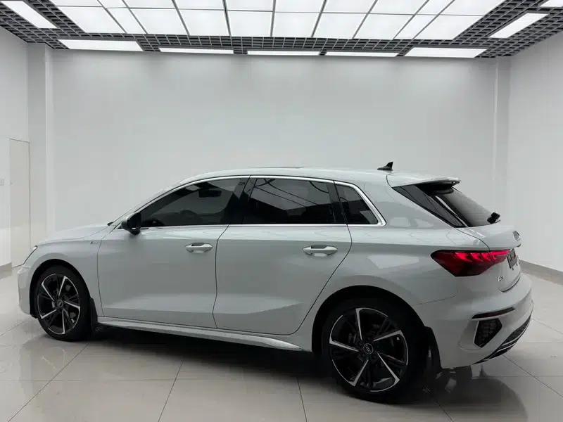 Audi A3 2022 Sportback 35 TFSI Fashion Sport — миниатюра 4