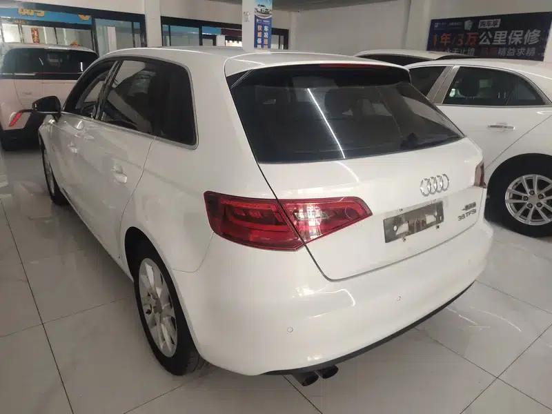 Audi A3 2016 Sportback 35 TFSI Leading Edition — миниатюра 3