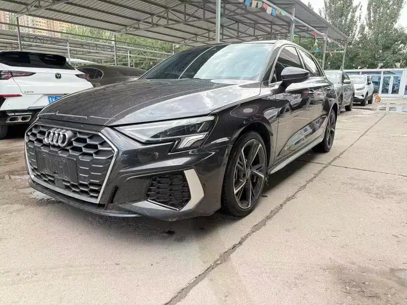 Audi A3 2022 Sportback 35 TFSI Fashion Sport — миниатюра 1