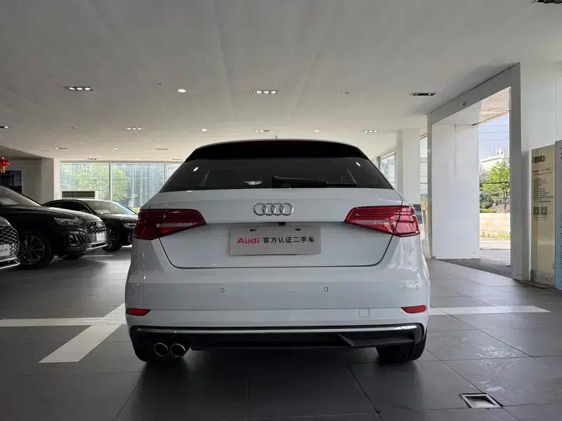 Audi A3 2018 30th Anniversary Edition Sportback 40 TFSI Fashion Model — миниатюра 5