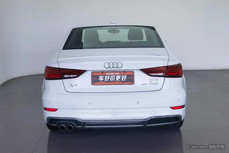 Audi A3 2018 30th Anniversary Edition Limousine 35 TFSI Progressive — миниатюра 3