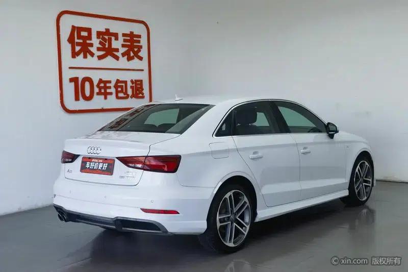 Audi A3 2018 30th Anniversary Edition Limousine 35 TFSI Progressive — миниатюра 4