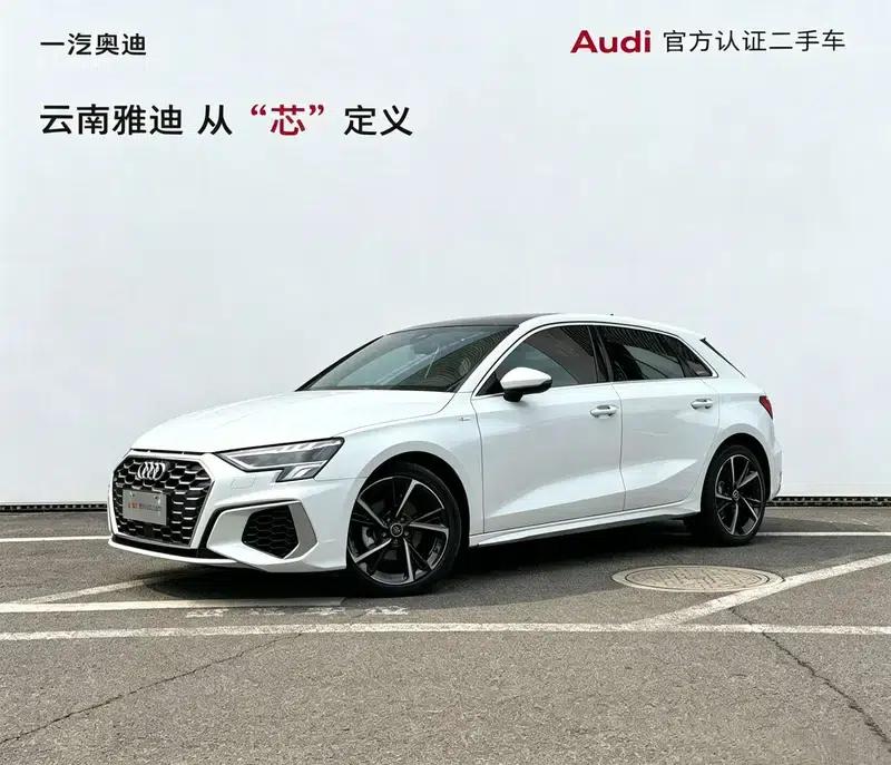 Audi A3 2023 Sportback 35 TFSI Fashion Sport — миниатюра 1