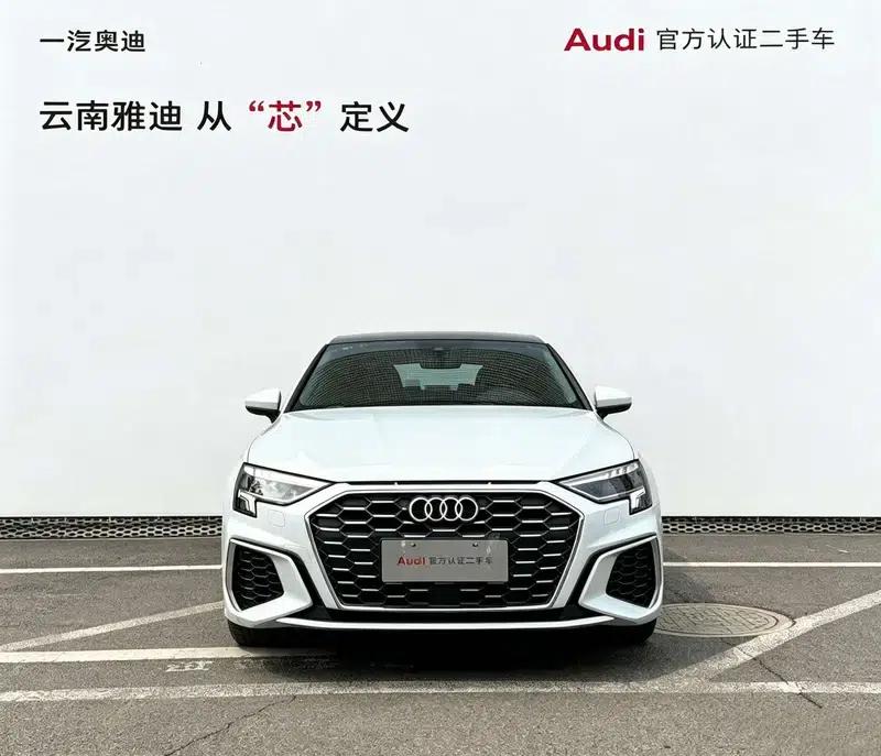 Audi A3 2023 Sportback 35 TFSI Fashion Sport — миниатюра 2