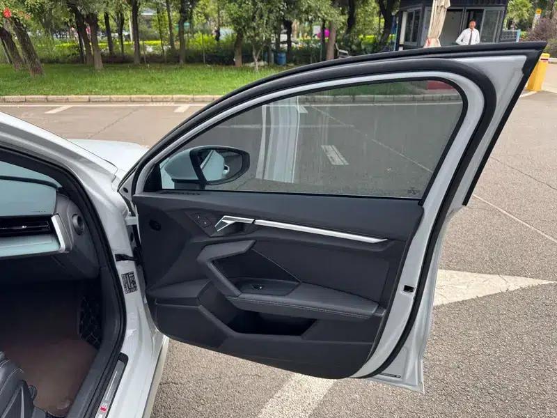 Audi A3 2023 Sportback 35 TFSI Fashion Sport — миниатюра 25