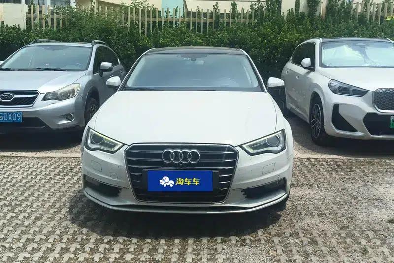 Audi A3 2015 Limousine 35 TFSI Millionth Anniversary Smart Edition — миниатюра 2