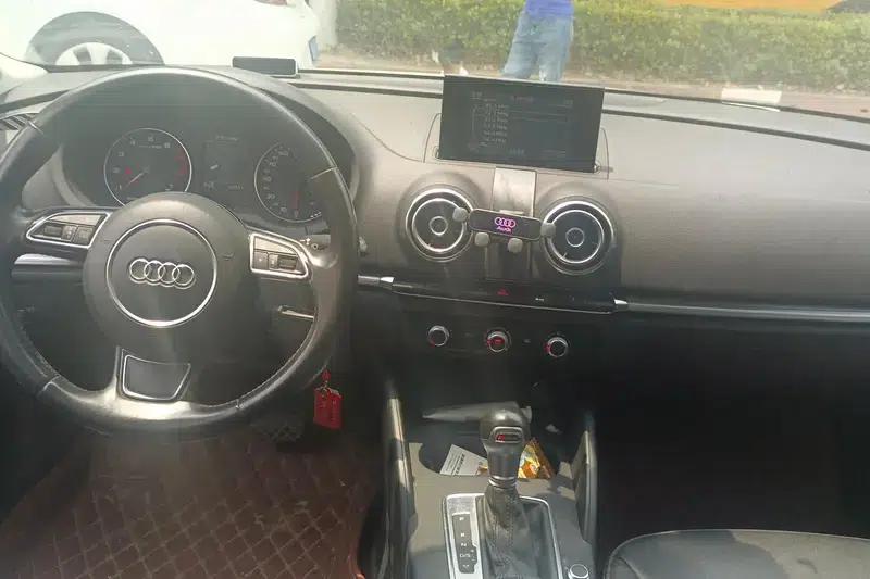 Audi A3 2015 Limousine 35 TFSI Millionth Anniversary Smart Edition — миниатюра 12