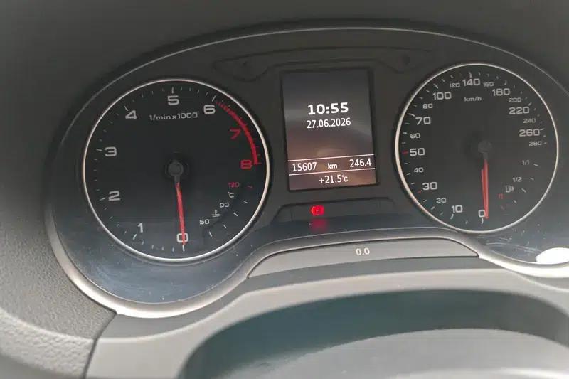 Audi A3 2014 Sportback 35 TFSI Automatic Comfort — миниатюра 14