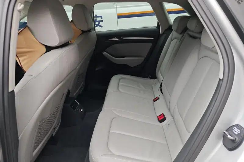 Audi A3 2014 Sportback 35 TFSI Automatic Comfort — миниатюра 16