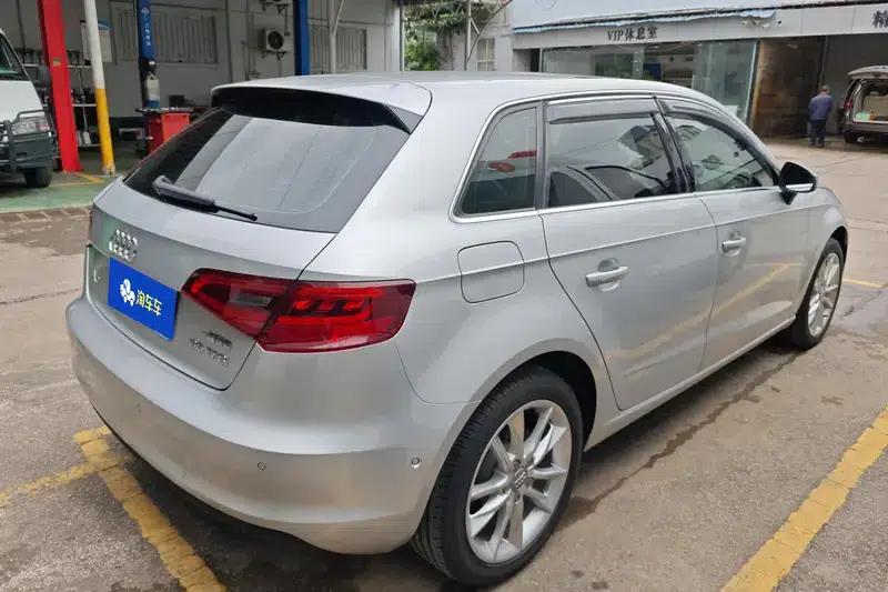 Audi A3 2014 Sportback 35 TFSI Automatic Comfort — миниатюра 3