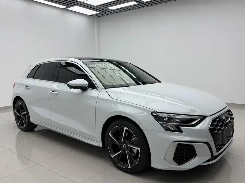 Audi A3 2022 Sportback 35 TFSI Fashion Sport — миниатюра 3