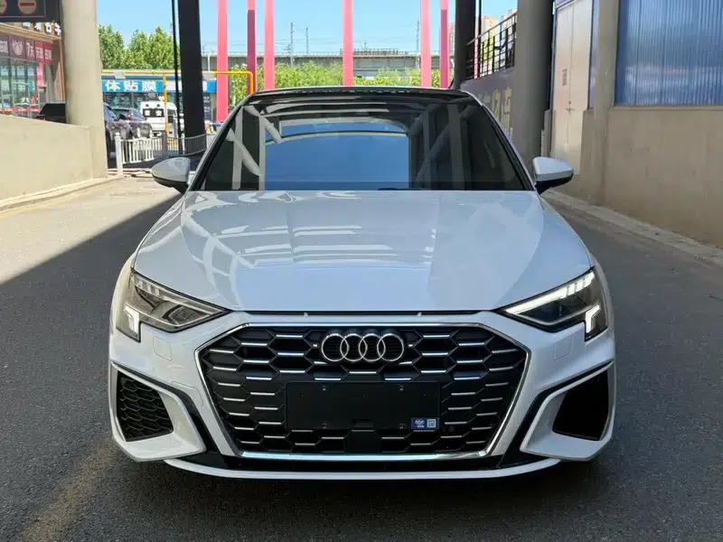 Audi A3 2023 Sportback 35 TFSI Fashion Sport — миниатюра 2