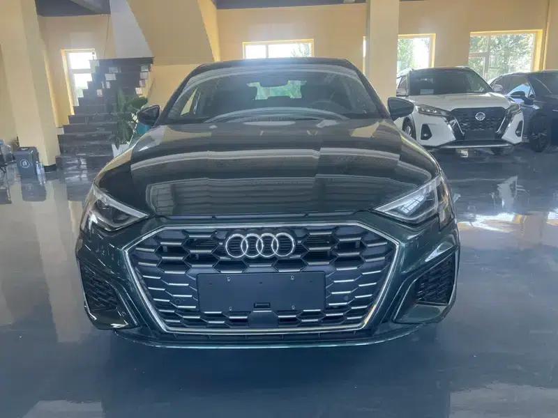 Audi A3 2023 Sportback 35 TFSI Fashion Sport — миниатюра 2