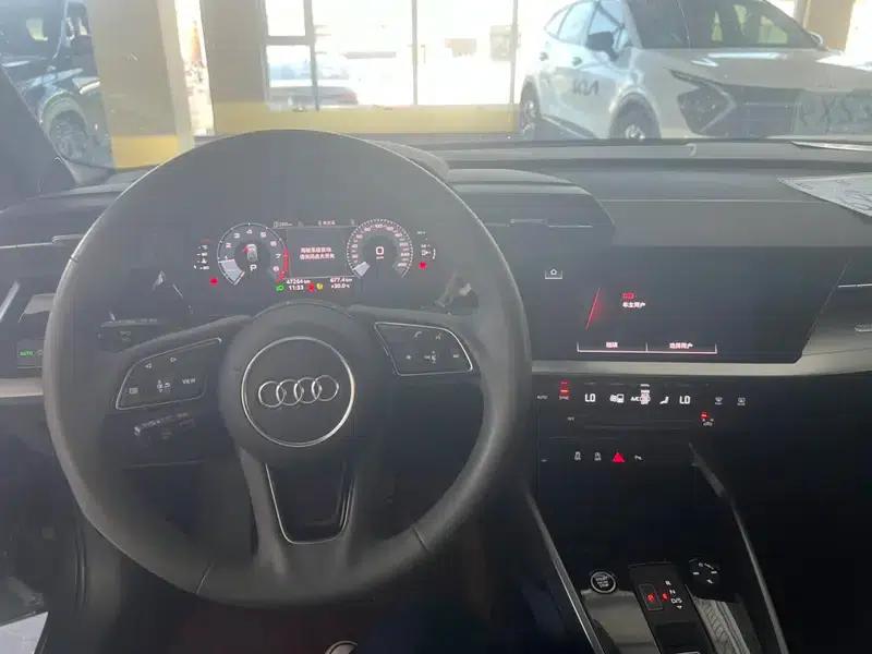 Audi A3 2023 Sportback 35 TFSI Fashion Sport — миниатюра 15