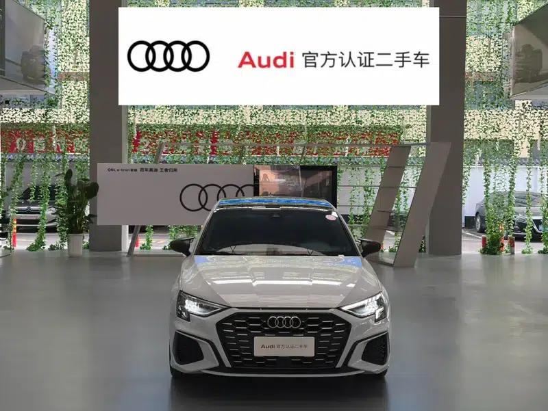 Audi A3 2024 Sportback 35 TFSI RS Package (Sports Edition) — миниатюра 2