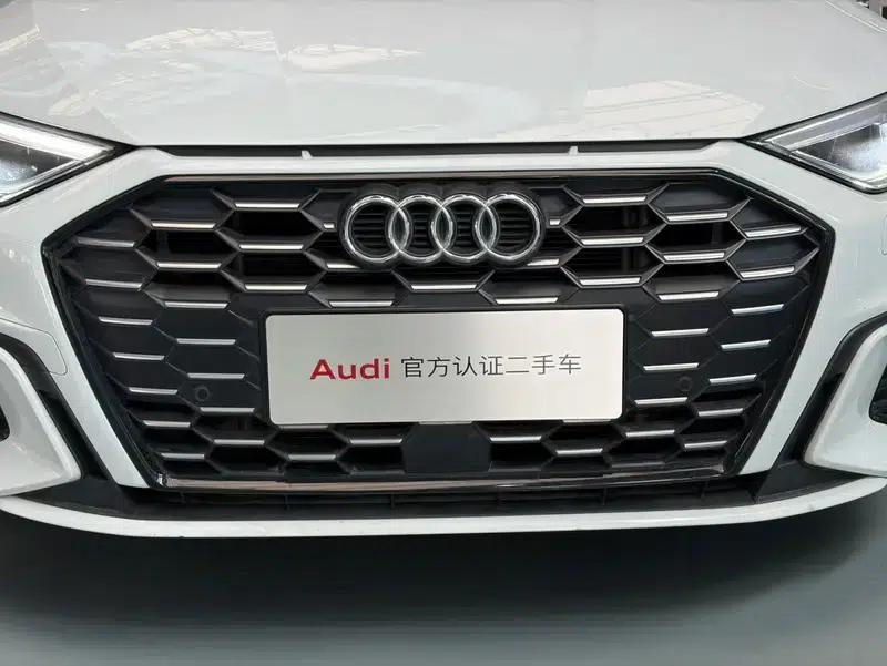 Audi A3 2024 Sportback 35 TFSI RS Package (Sports Edition) — миниатюра 12