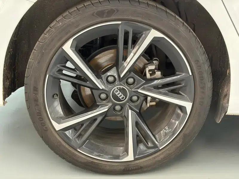 Audi A3 2024 Sportback 35 TFSI RS Package (Sports Edition) — миниатюра 13