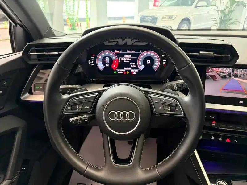 Audi A3 2024 Sportback 35 TFSI RS Package (Sports Edition) — миниатюра 16